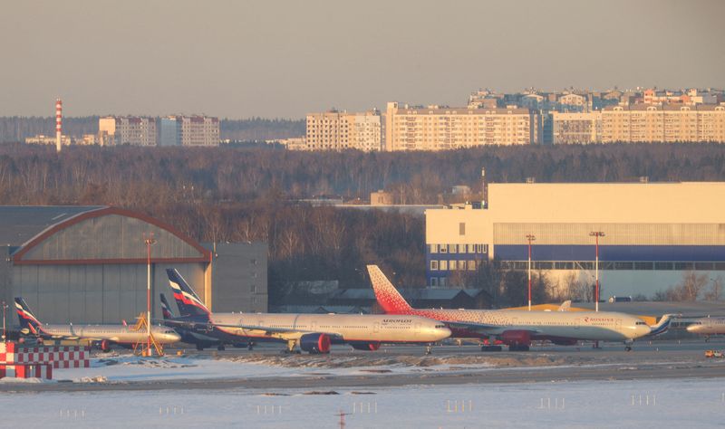 روسیه ممکن است در بحبوحه تحریم ها به شرکت های خارجی اجازه نگهداری از هواپیماهای مسافربری را بدهد