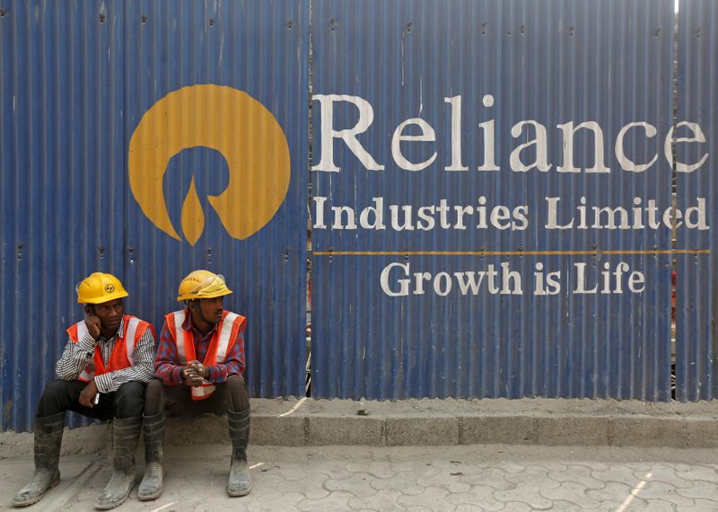 شرکت Reliance هند REC Solar را با قیمت 771 میلیون دلار خریداری کرد
