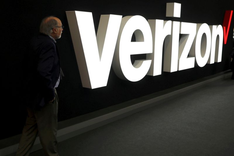 کمیسیون ارتباطات فدرال ایالات متحده خرید TracFone Wireless توسط Verizon را تایید کرد