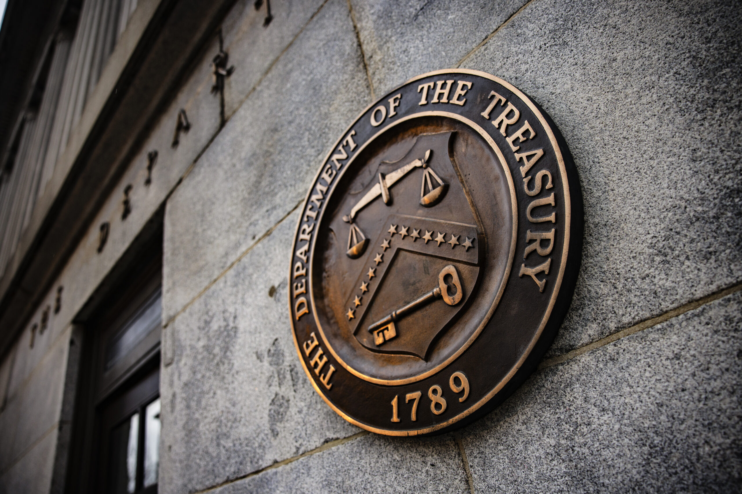 به پیشنهاد وزارت خزانه داری ایالات متحده ماینرها مشمول قوانین گزارش دهی IRS نمی باشند