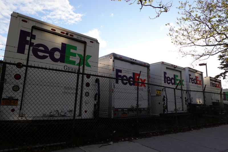 شرکت FedEx تحویل روزهای یکشنبه در برخی از بازارهای ایالات متحده را به حالت تعلیق در می آورد